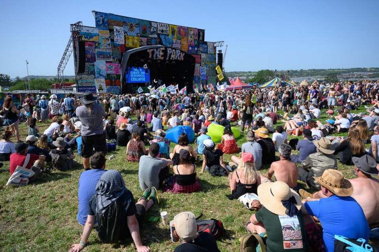 THURSDAY IN PICTURES | Glastonbury Festival